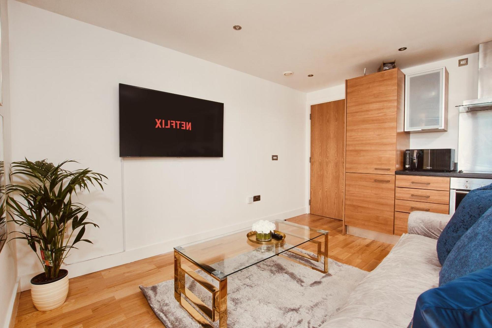 King Deluxe City Apt Large Balcony& Free Parking! Leeds  Exterior photo