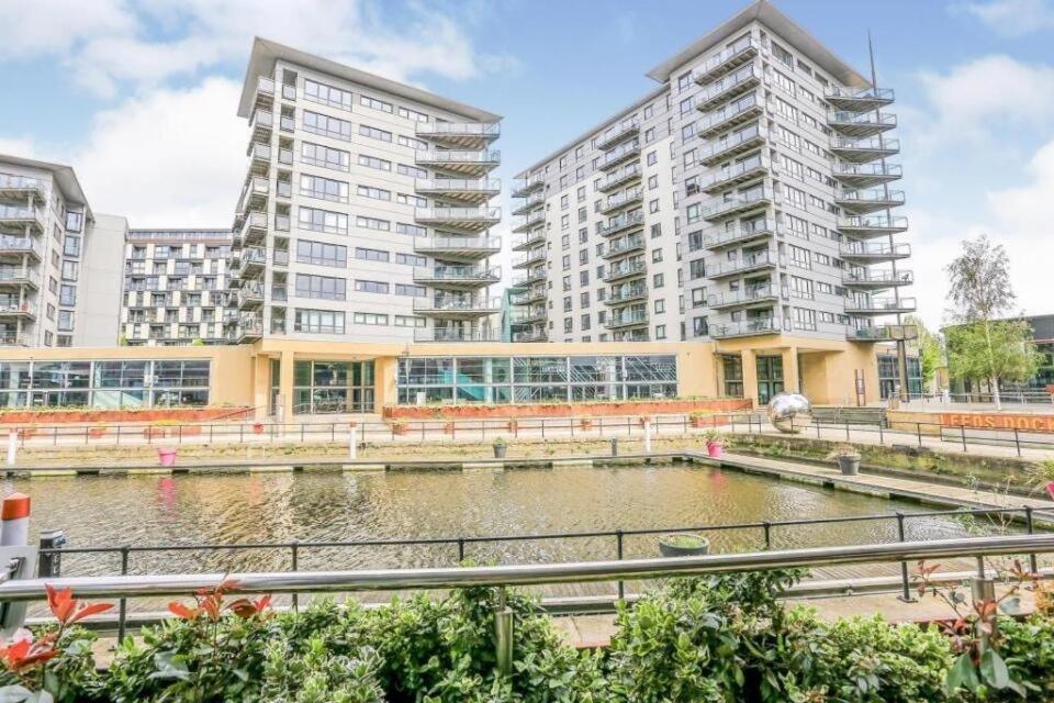 King Deluxe City Apt Large Balcony& Free Parking! Leeds  Exterior photo