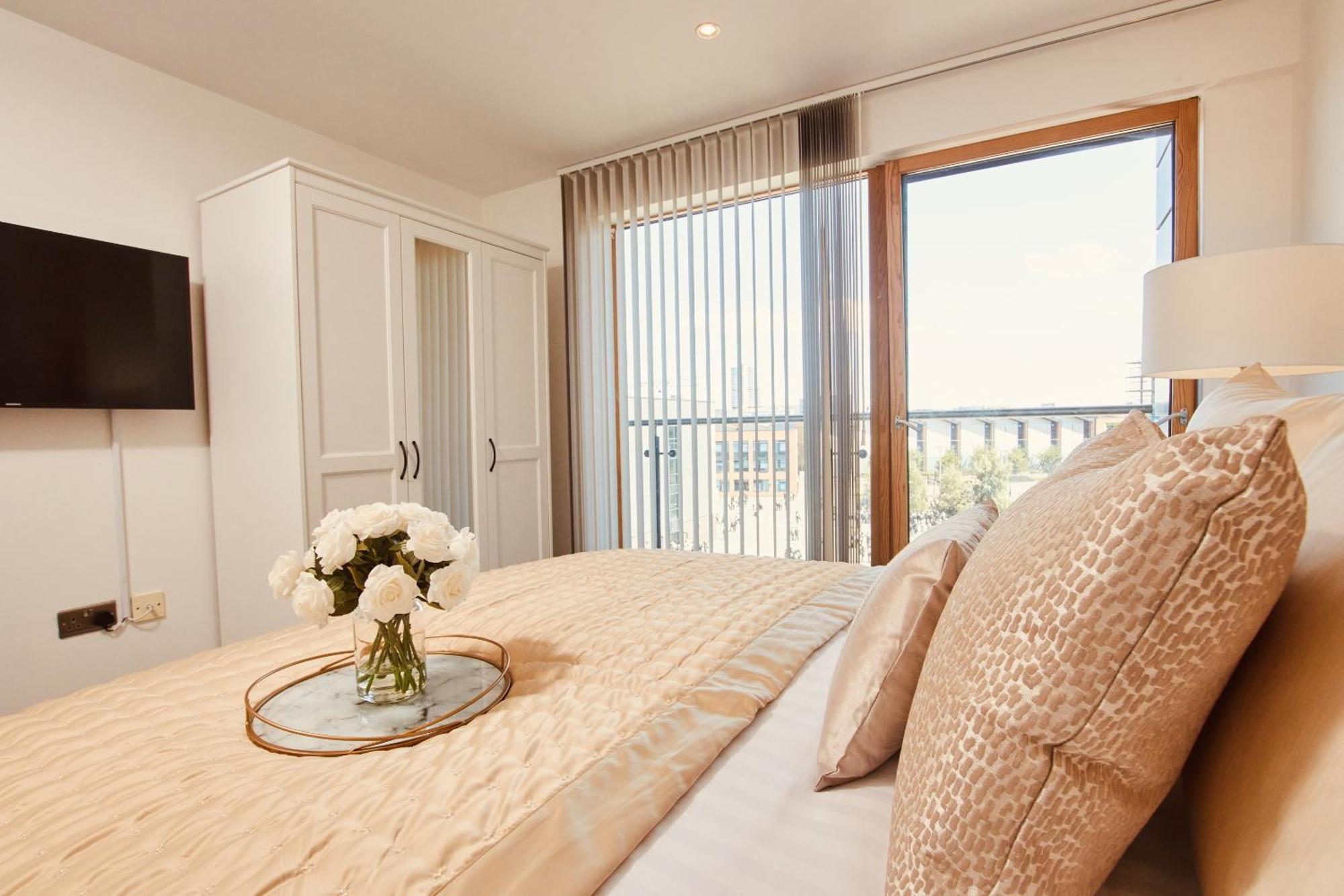 King Deluxe City Apt Large Balcony& Free Parking! Leeds  Exterior photo