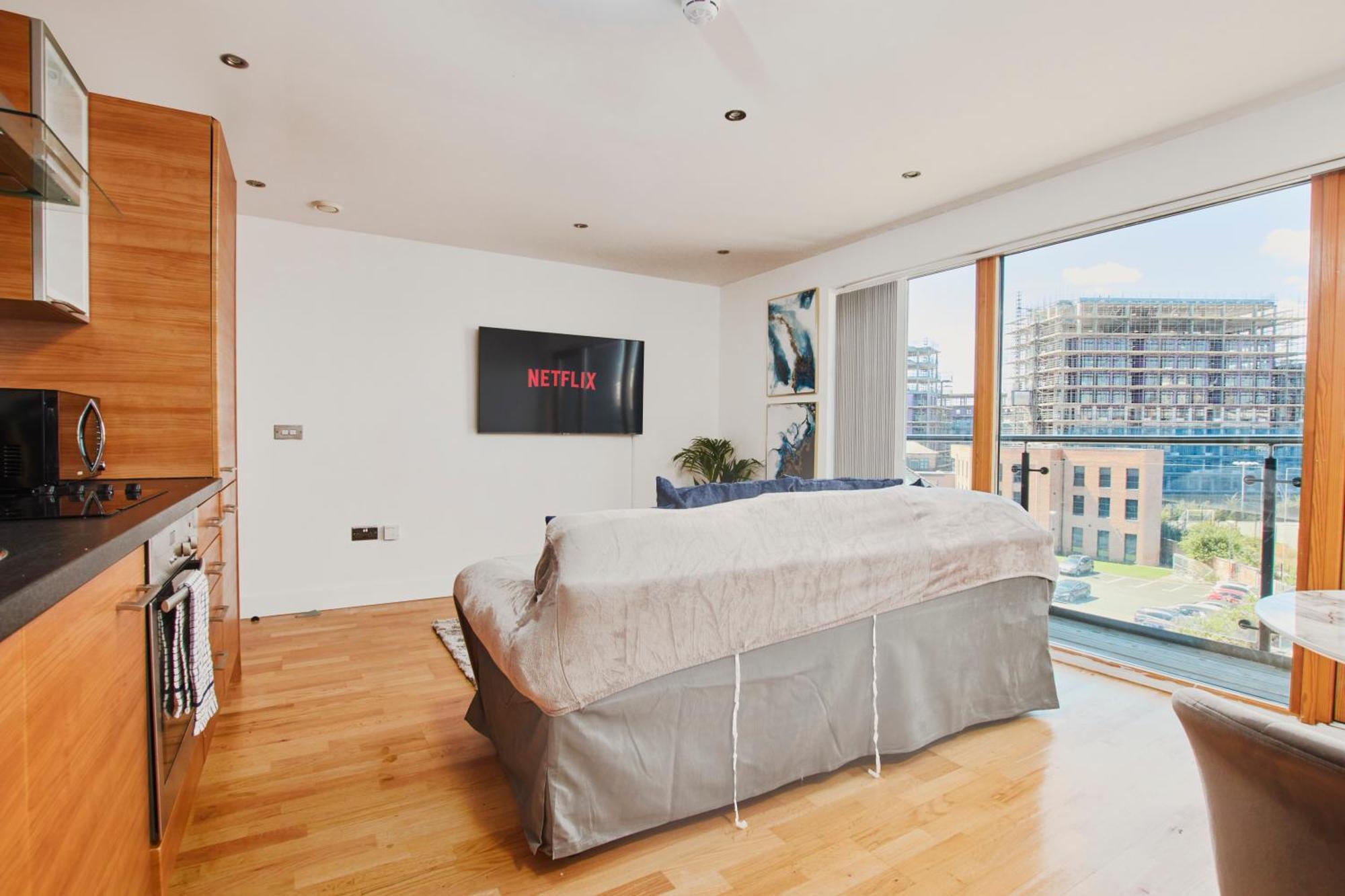 King Deluxe City Apt Large Balcony& Free Parking! Leeds  Room photo